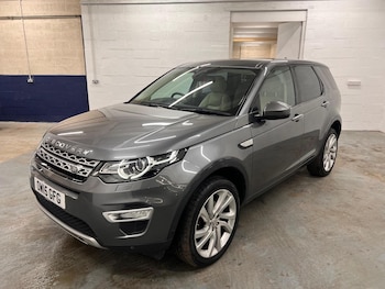 Used Land Rover Discovery Sport 2015 for sale - 76926848: Photo