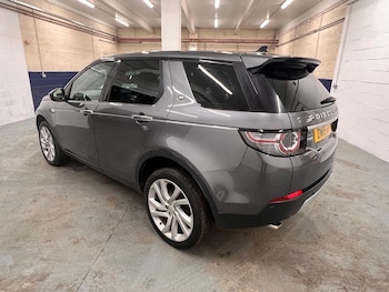 Used Land Rover Discovery Sport 2015 for sale - 76926848: Photo