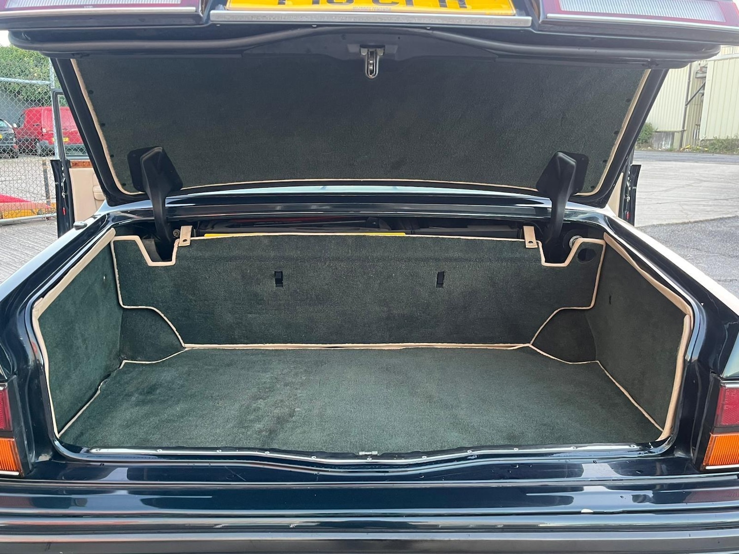 Used Bentley Turbo R 1996 for sale - 77705338: Photo 33