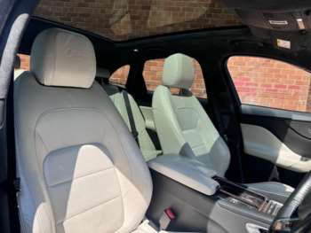 Used Jaguar F-Pace 2016 for sale - 74125327: Photo