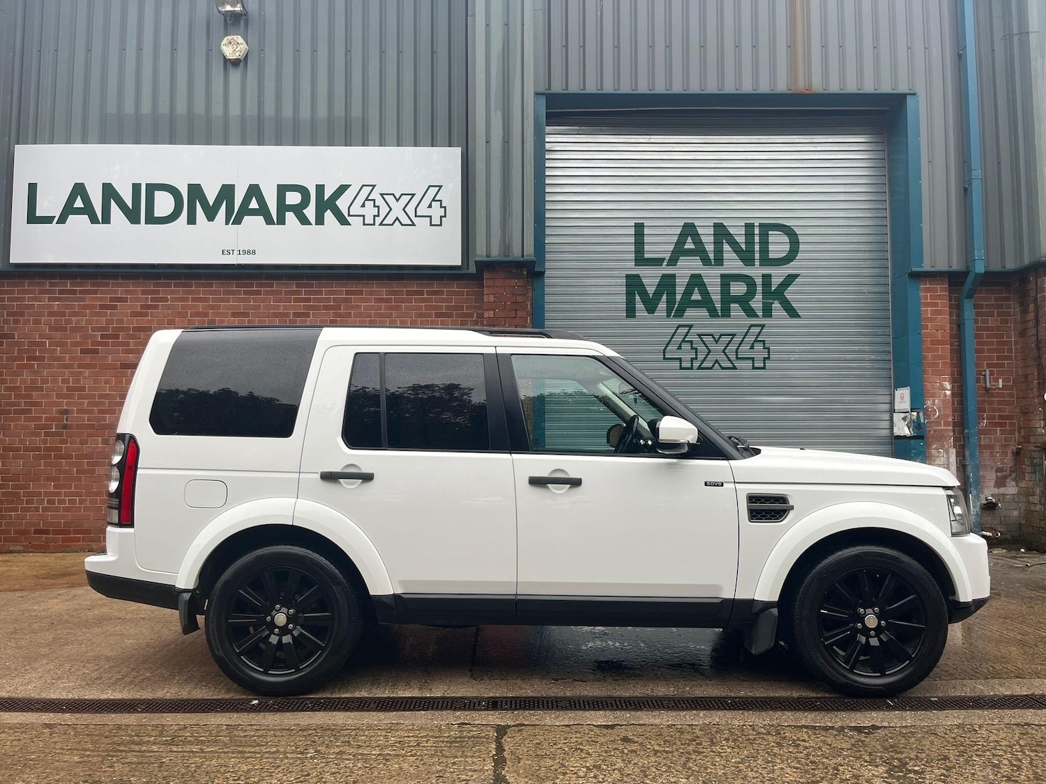 Used Land Rover Discovery 2014 for sale - 77783433: Photo 4