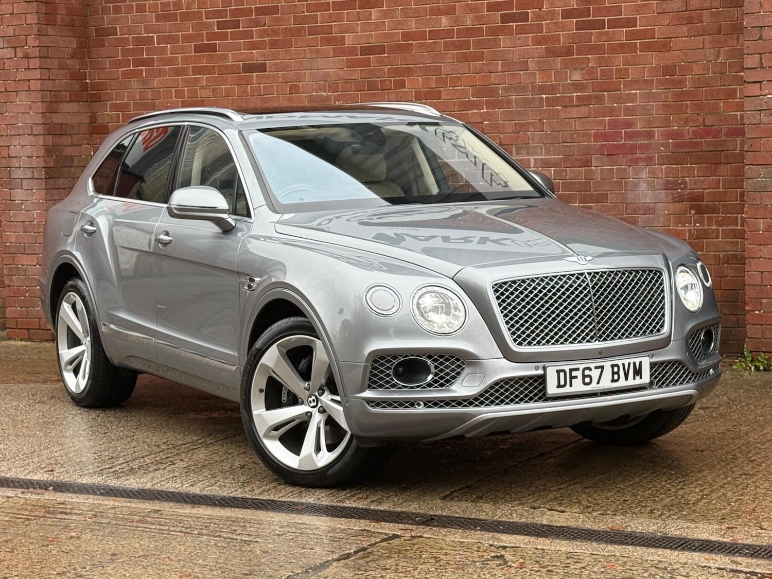 Used Bentley Bentayga 2018 for sale - 76714832: Photo 10