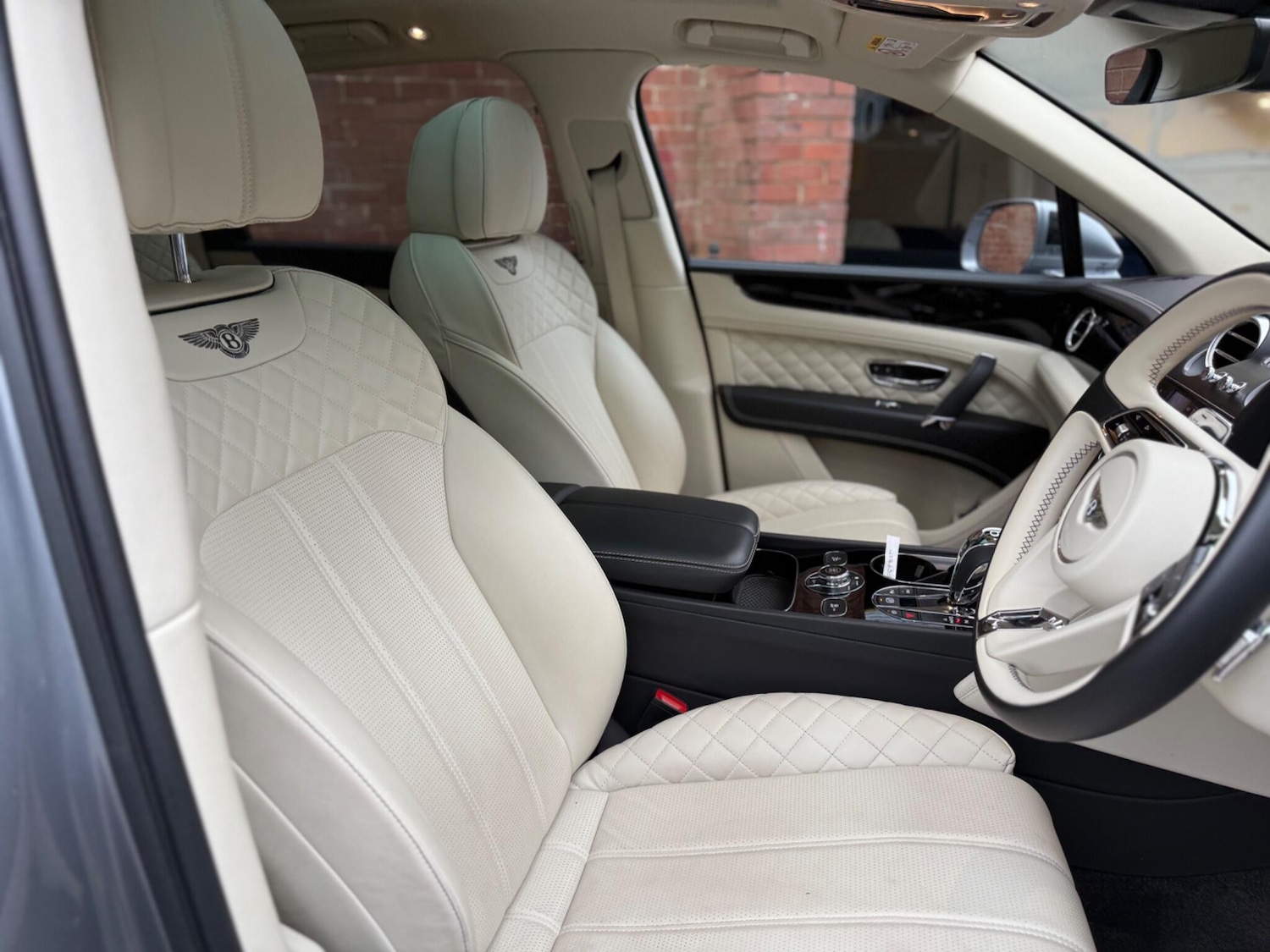 Used Bentley Bentayga 2018 for sale - 76714832: Photo 21