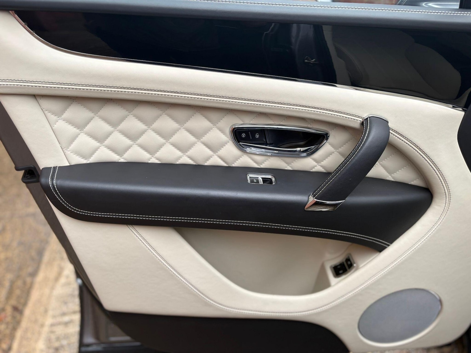 Used Bentley Bentayga 2018 for sale - 76714832: Photo 38