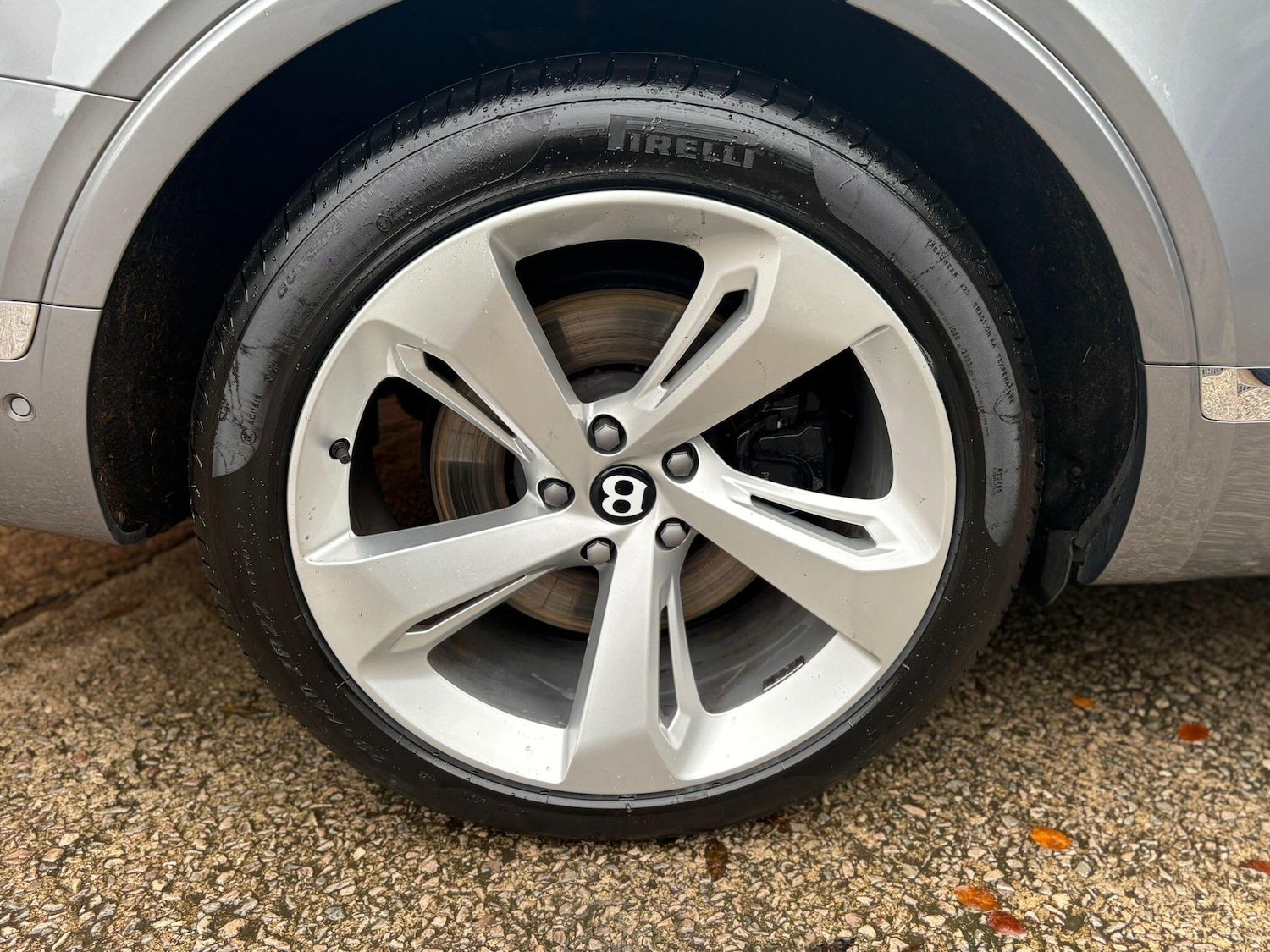 Used Bentley Bentayga 2018 for sale - 76714832: Photo 40