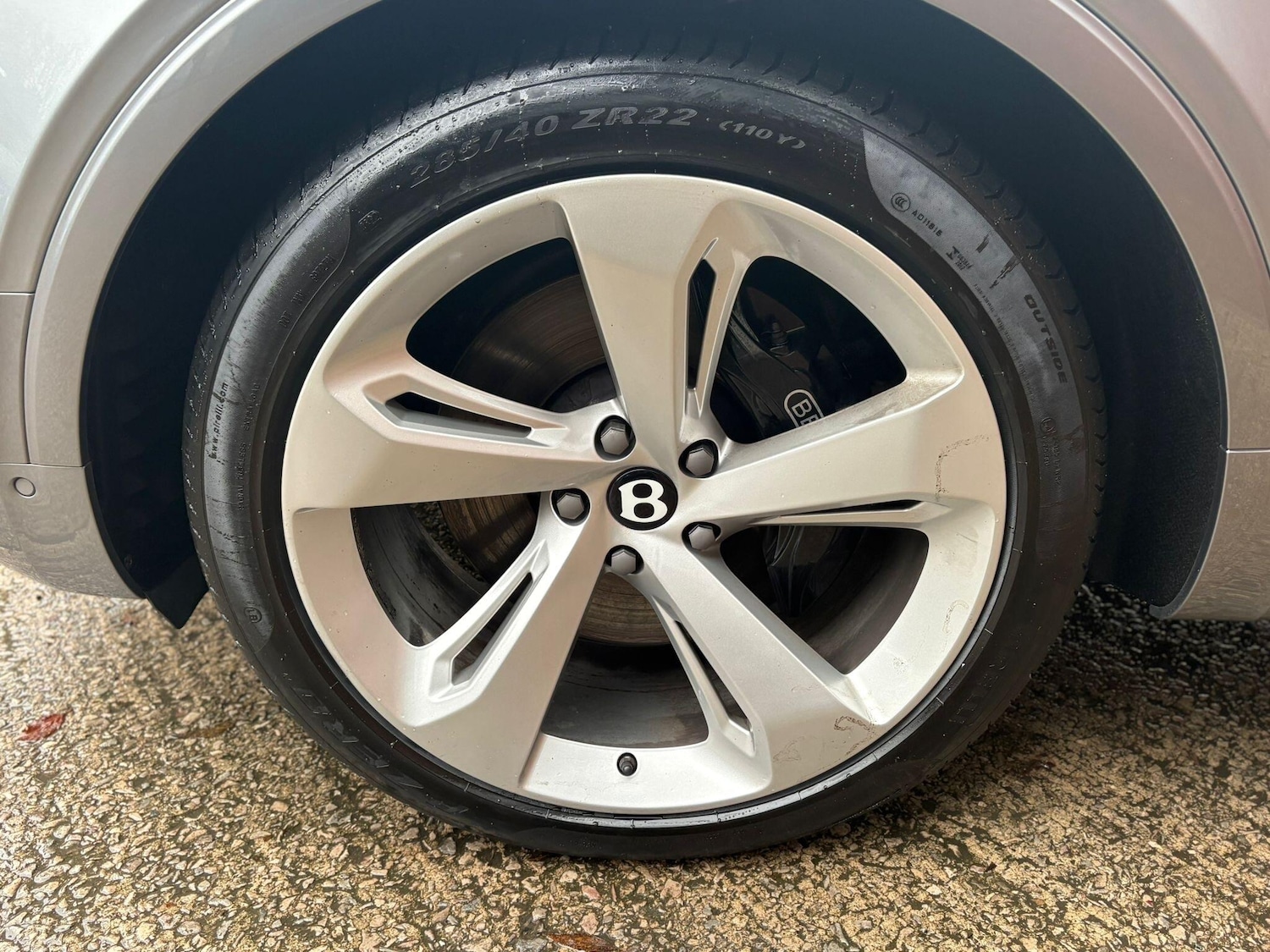 Used Bentley Bentayga 2018 for sale - 76714832: Photo 41