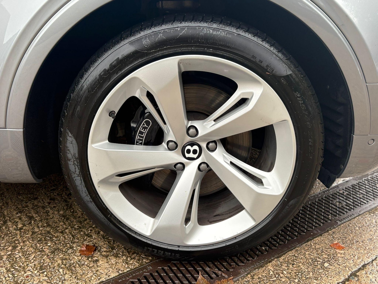 Used Bentley Bentayga 2018 for sale - 76714832: Photo 42