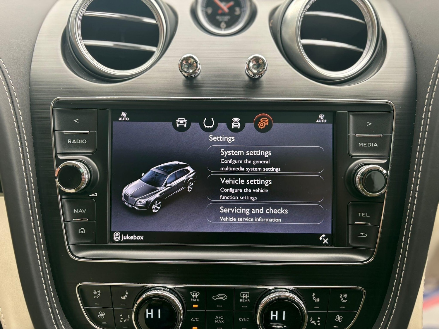 Used Bentley Bentayga 2018 for sale - 76714832: Photo 46