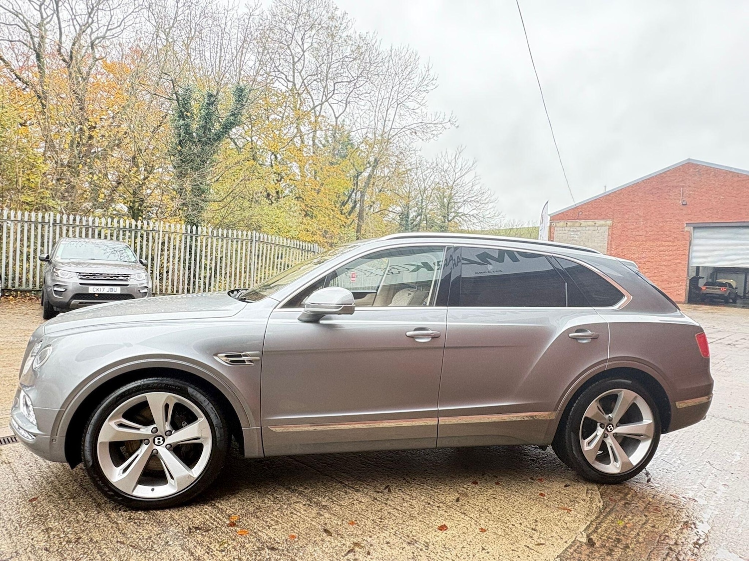 Used Bentley Bentayga 2018 for sale - 76714832: Photo 6