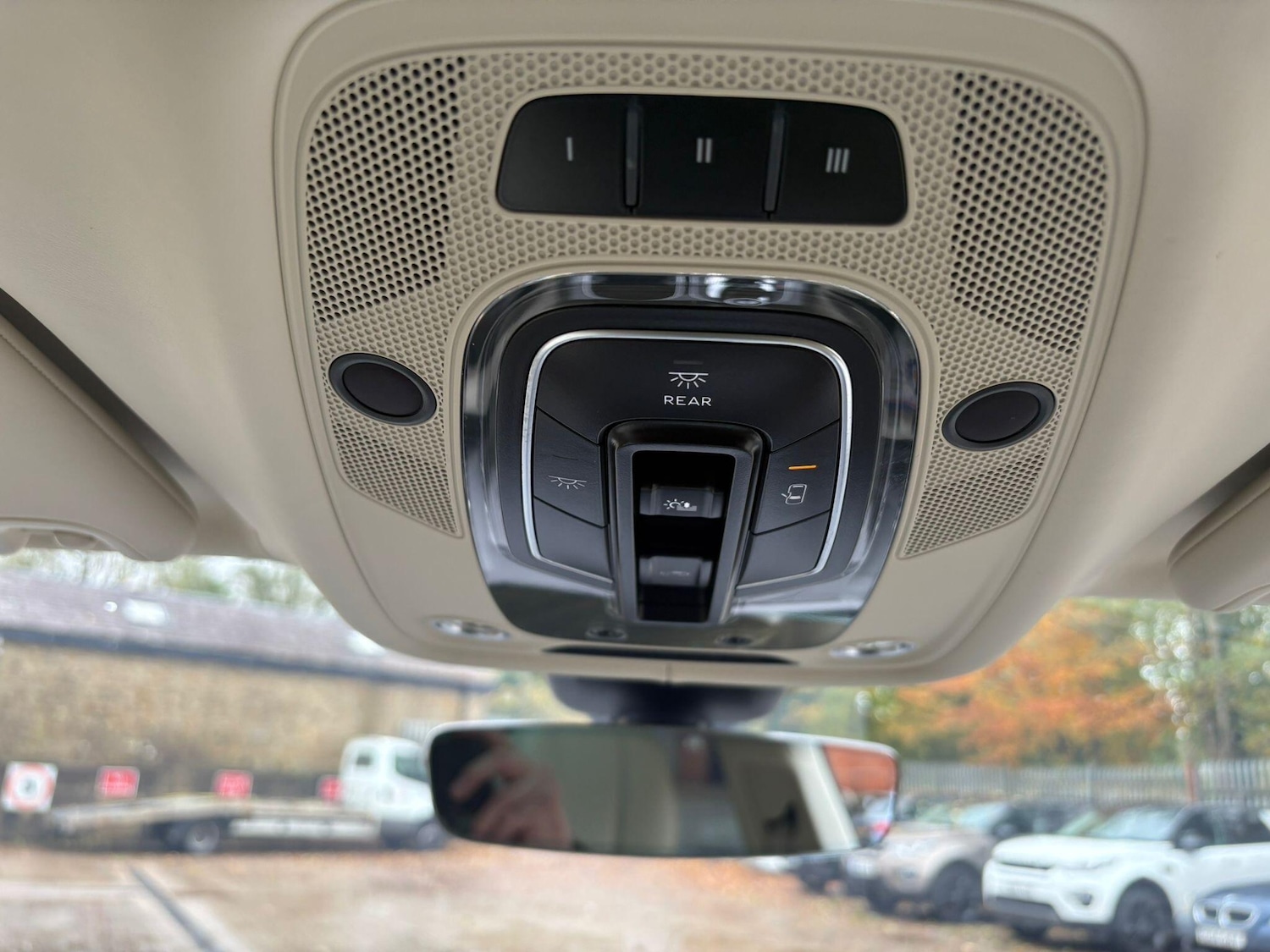 Used Bentley Bentayga 2018 for sale - 76714832: Photo 67