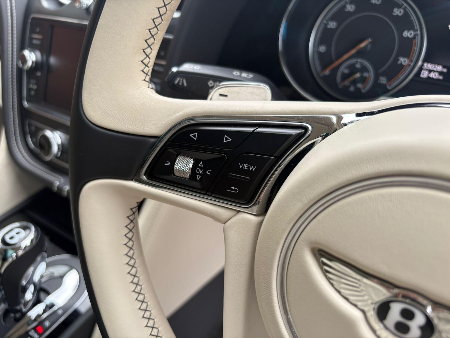 Used Bentley Bentayga 2018 for sale - 76714832: Photo 68