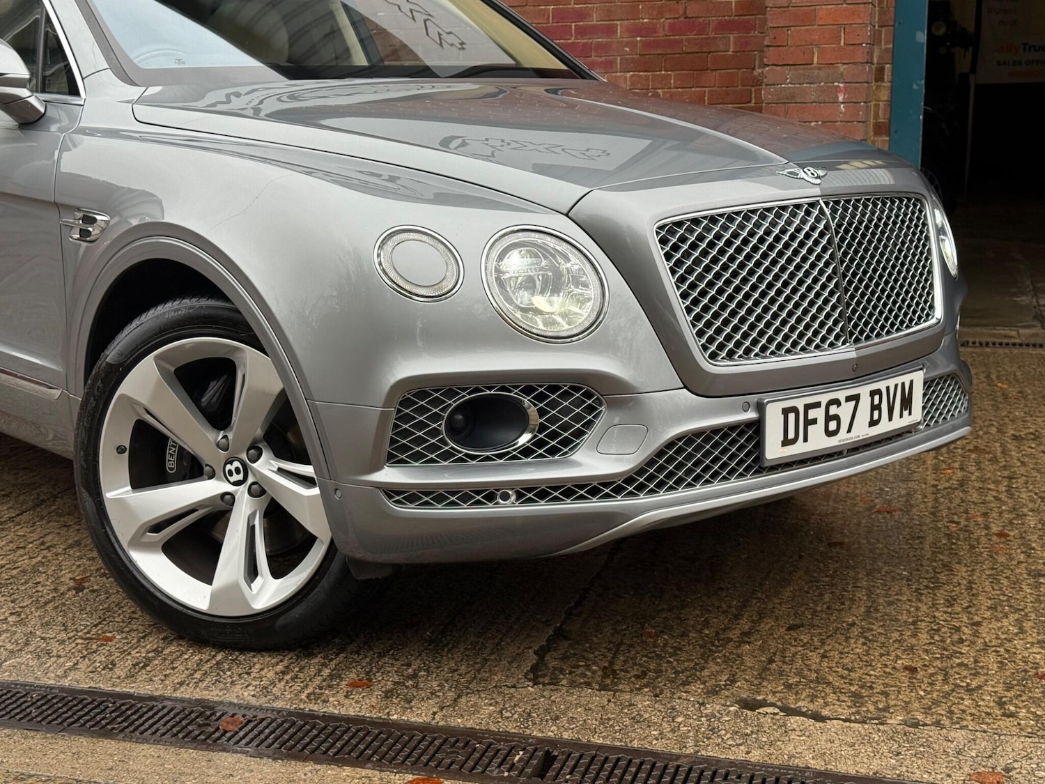 Used Bentley Bentayga 2018 for sale - 76714832: Photo 7