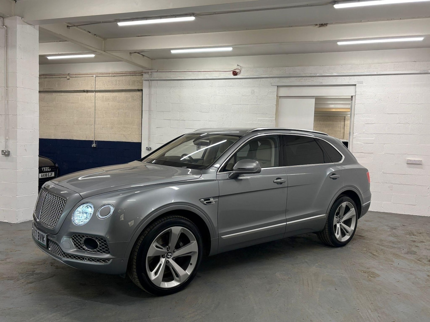 Used Bentley Bentayga 2018 for sale - 76714832: Photo 83