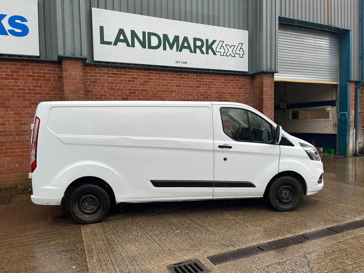 Used Ford Transit Custom for sale - 77722954: Photo 4