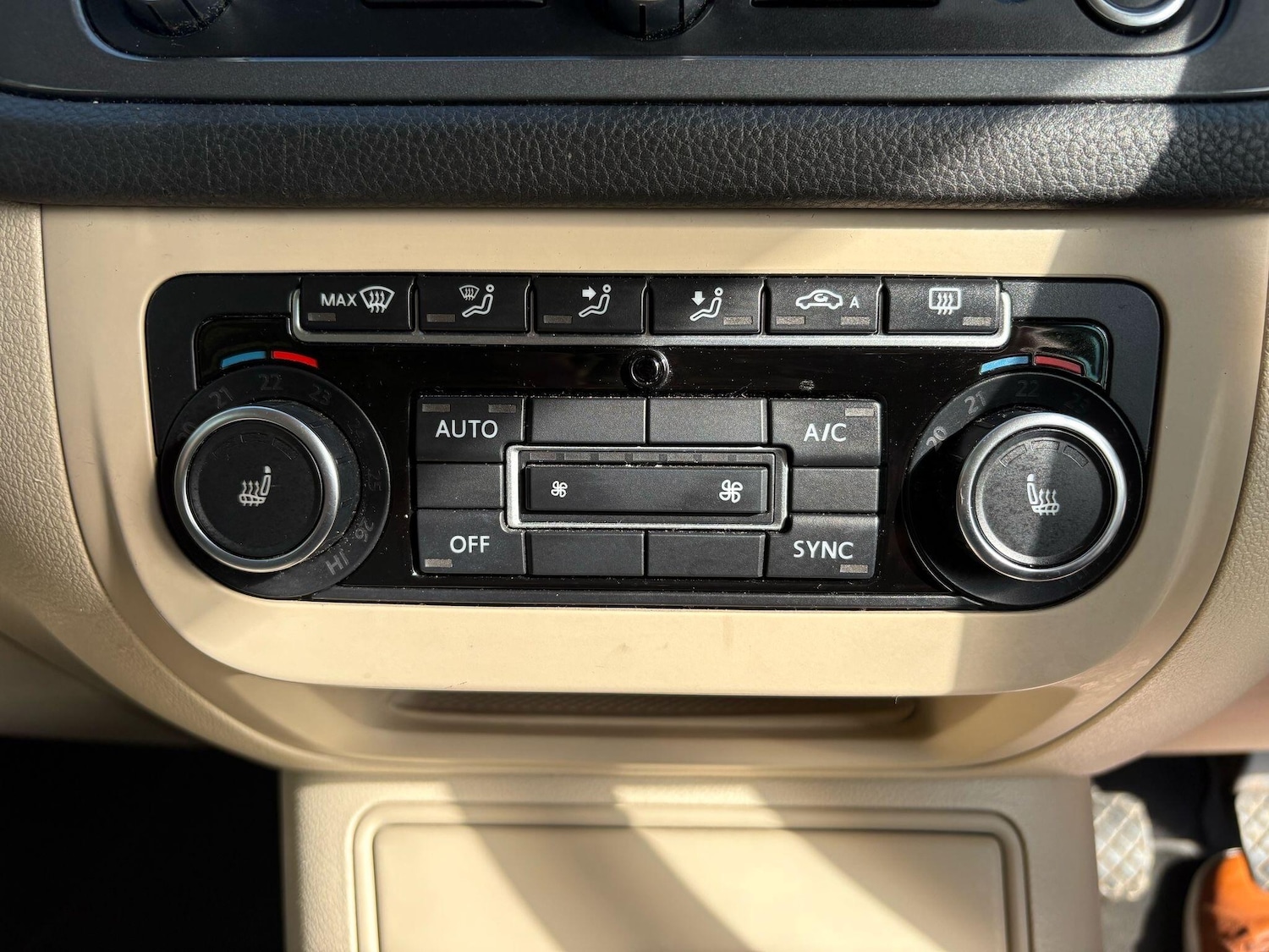 Used Land Rover Discovery Sport 2016 for sale - 76409226: Photo 19