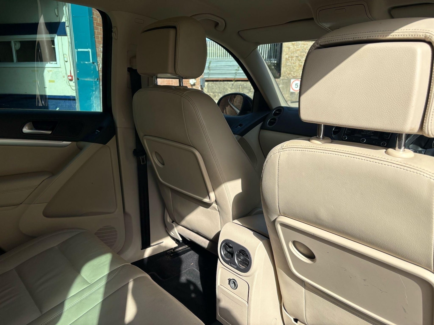 Used Land Rover Discovery Sport 2016 for sale - 76409226: Photo 21