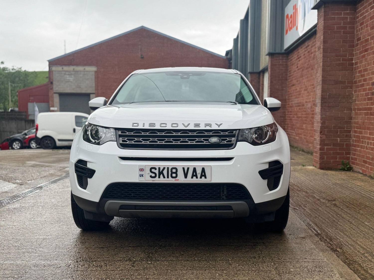 Used Land Rover Discovery Sport 2018 for sale - 78035034: Photo 3