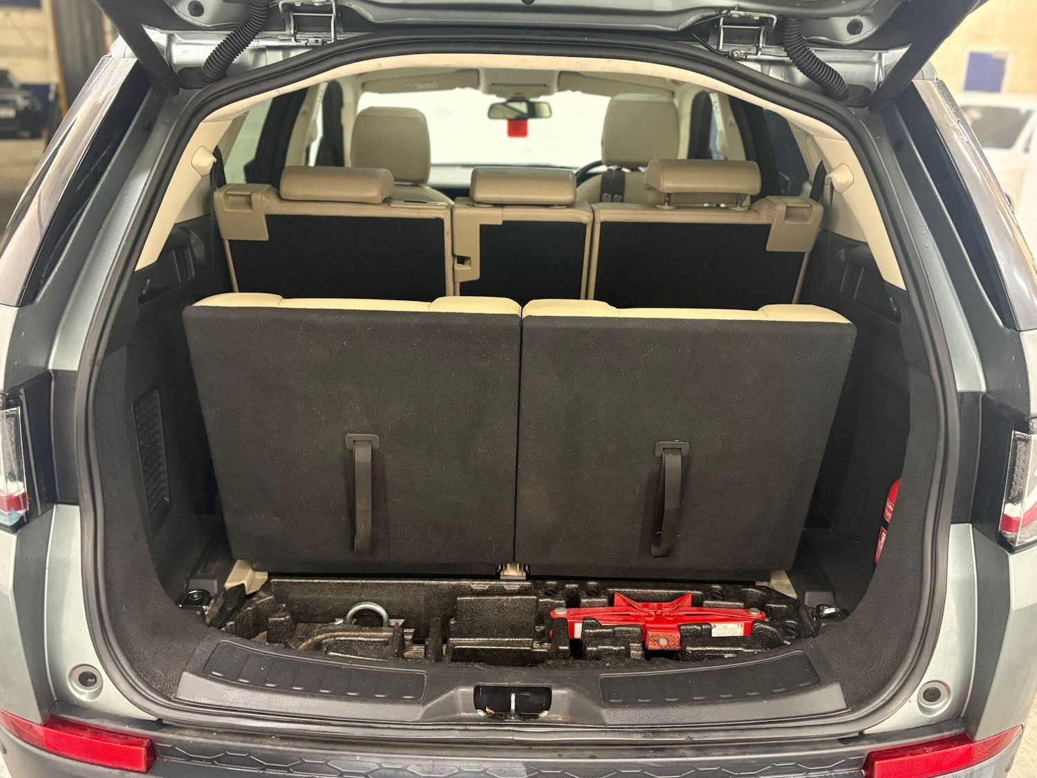 Used Land Rover Discovery Sport 2015 for sale - 77696387: Photo 12