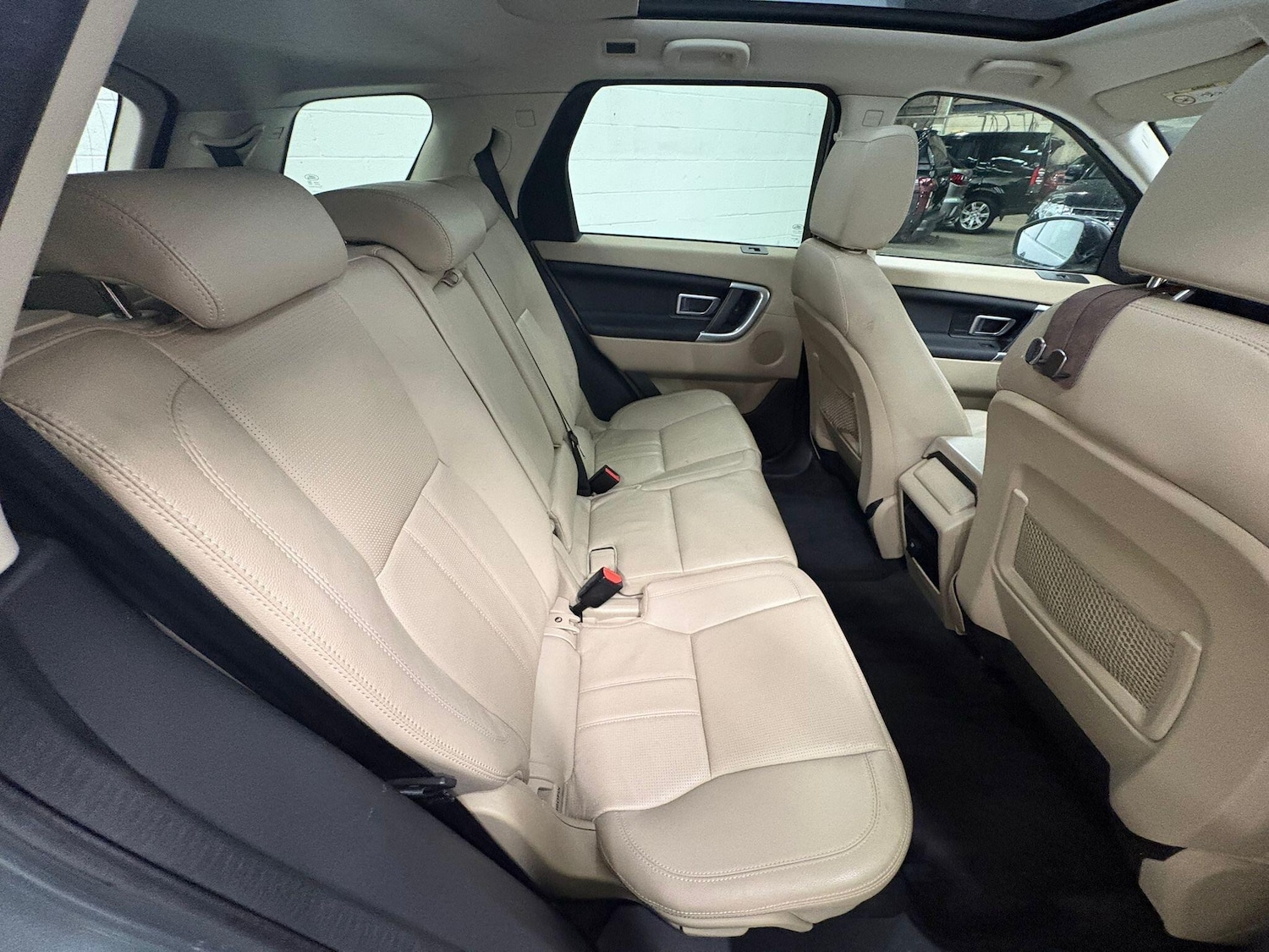 Used Land Rover Discovery Sport 2015 for sale - 77696387: Photo 16