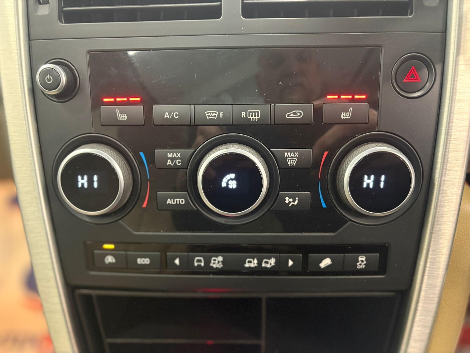 Used Land Rover Discovery Sport 2015 for sale - 77696387: Photo 25