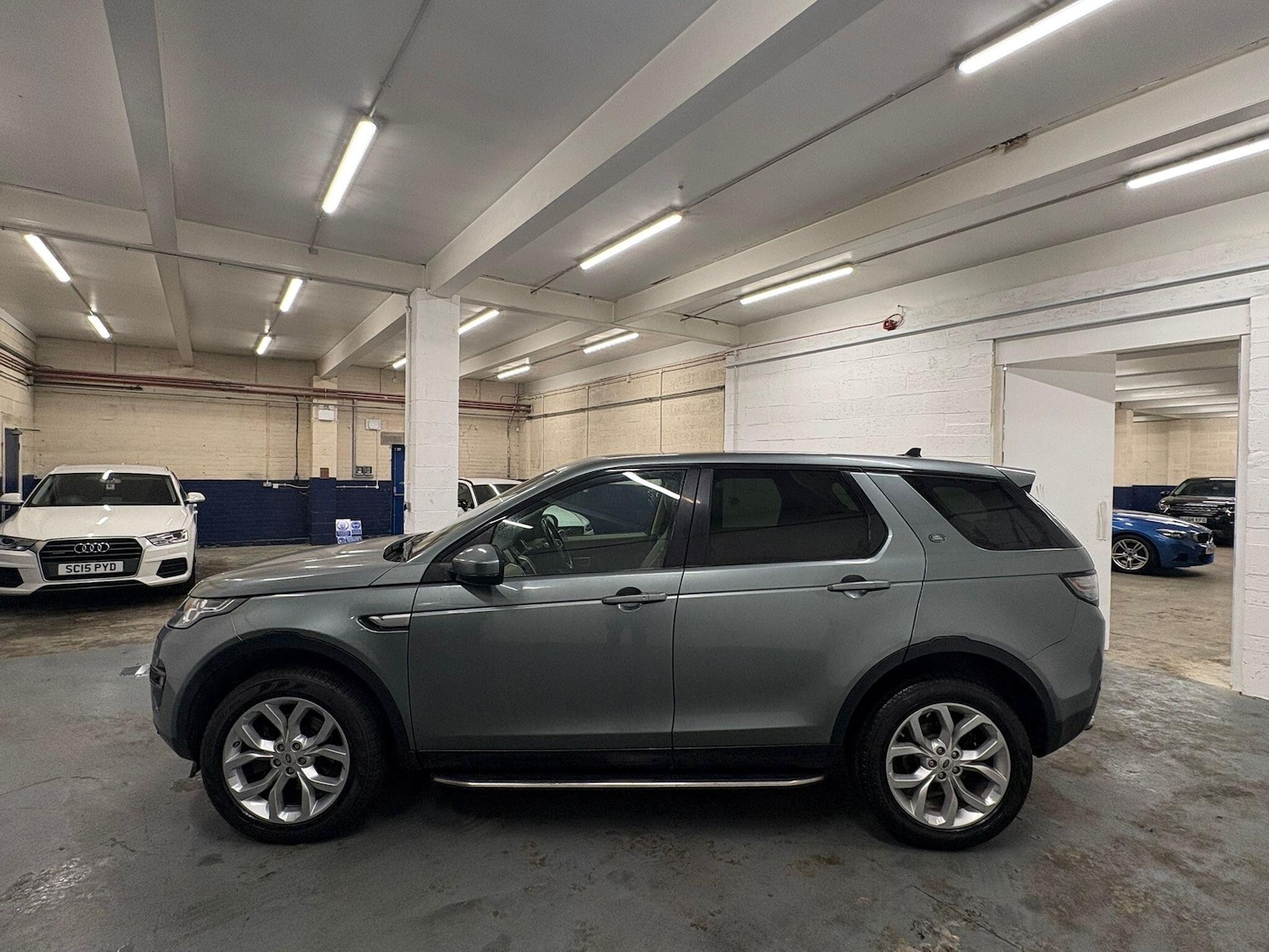Used Land Rover Discovery Sport 2015 for sale - 77696387: Photo 3