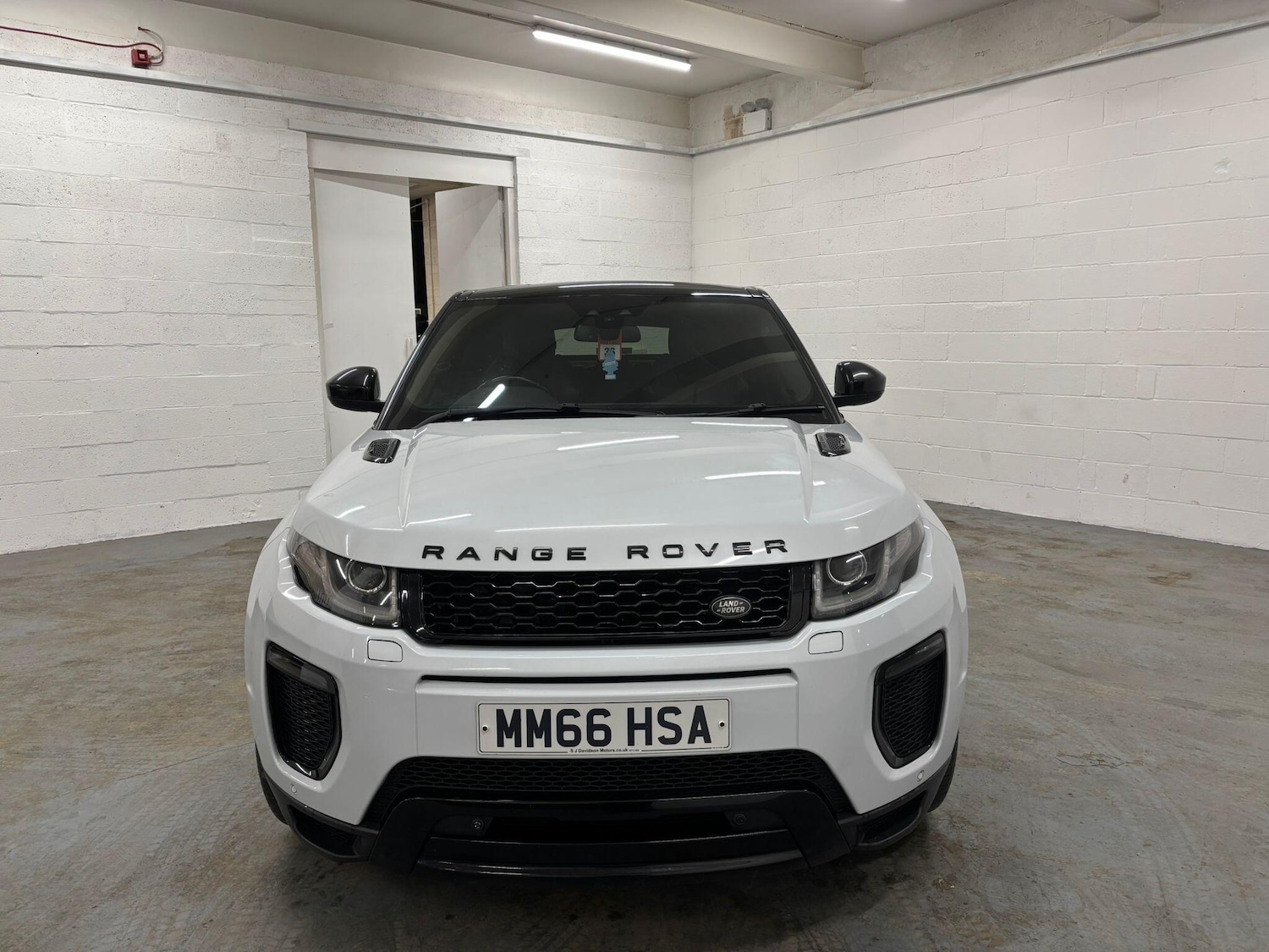 Used Land Rover Range Rover Evoque 2017 for sale - 77377545: Photo 2