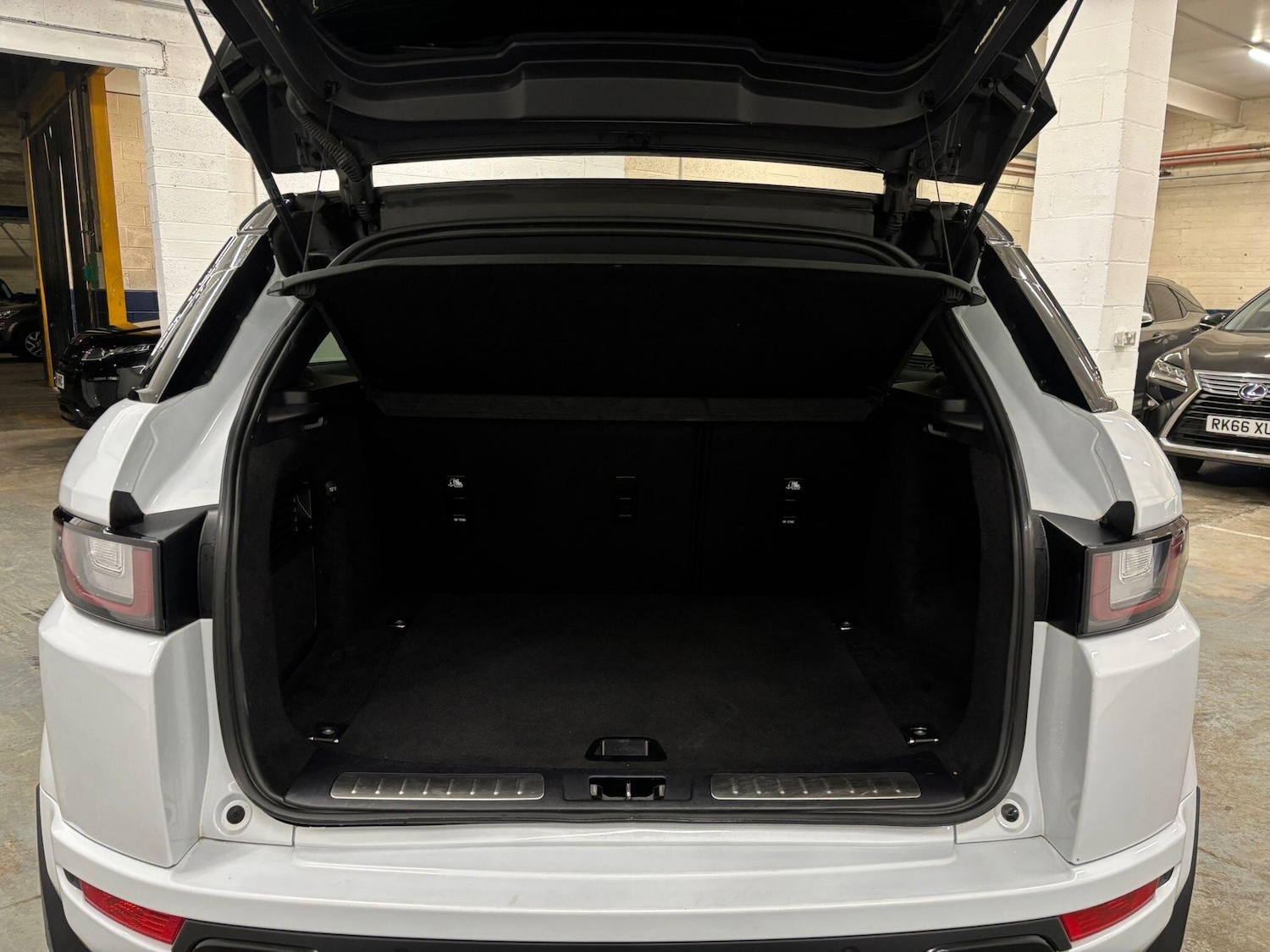 Used Land Rover Range Rover Evoque 2017 for sale - 77377545: Photo 25