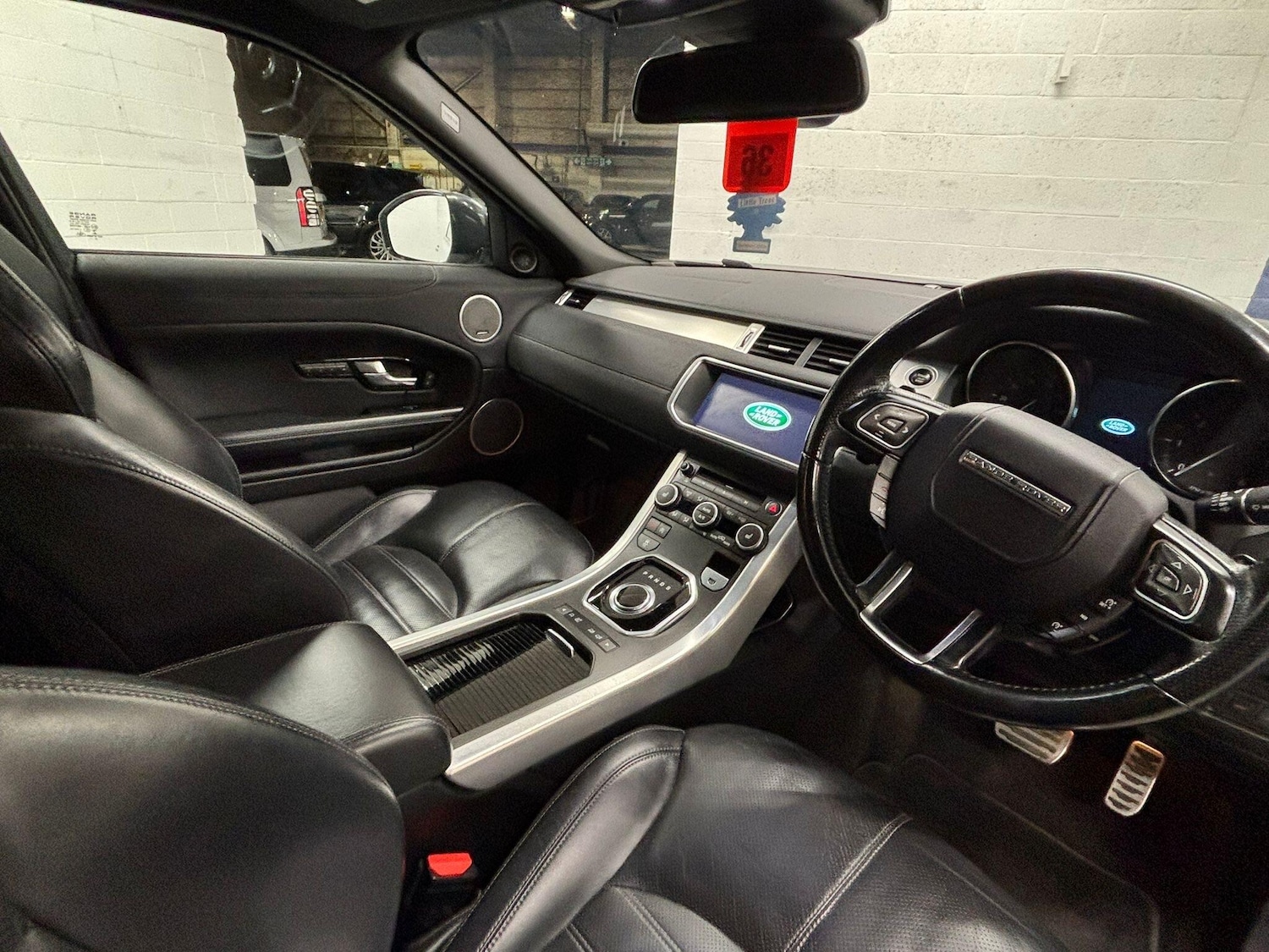 Used Land Rover Range Rover Evoque 2017 for sale - 77377545: Photo 3