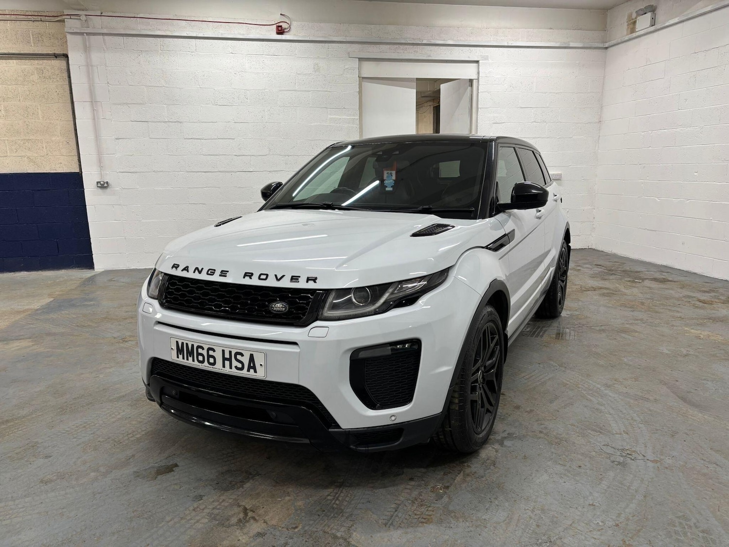 Used Land Rover Range Rover Evoque 2017 for sale - 77377545: Photo 4