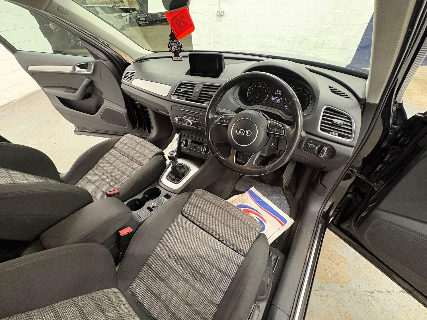 Used Audi Q3 2015 for sale - 76714141: Photo 10