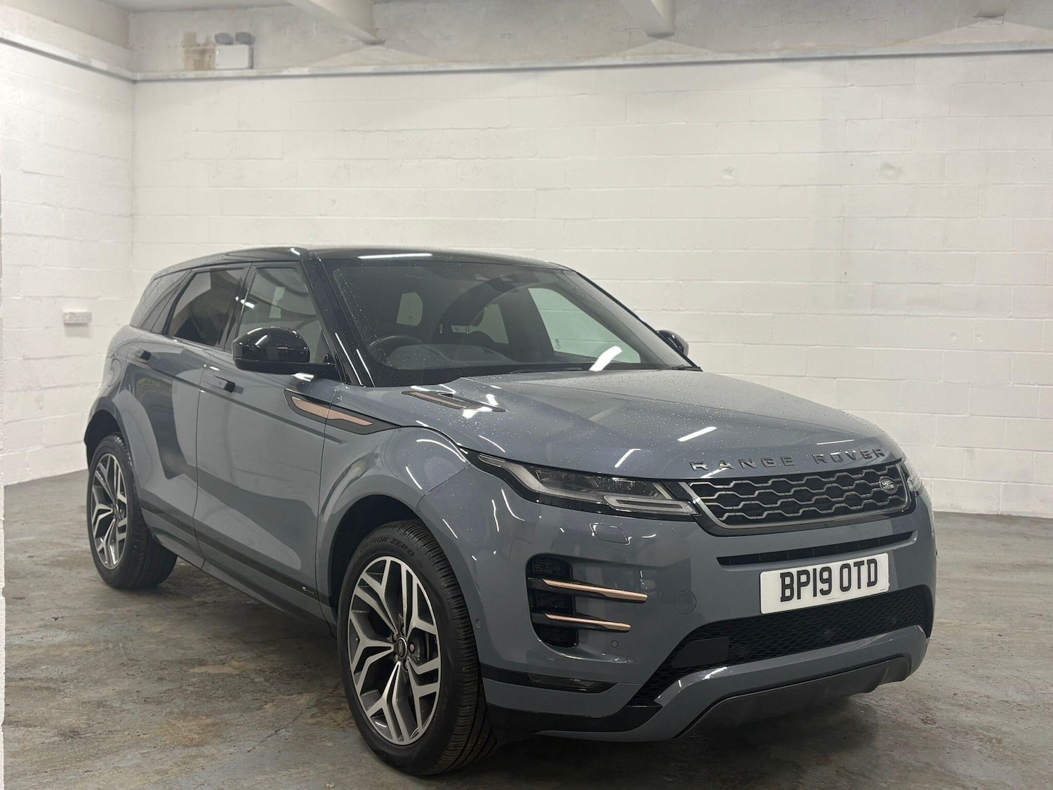 Used Land Rover Range Rover Evoque 2019 for sale - 76850343: Photo 1