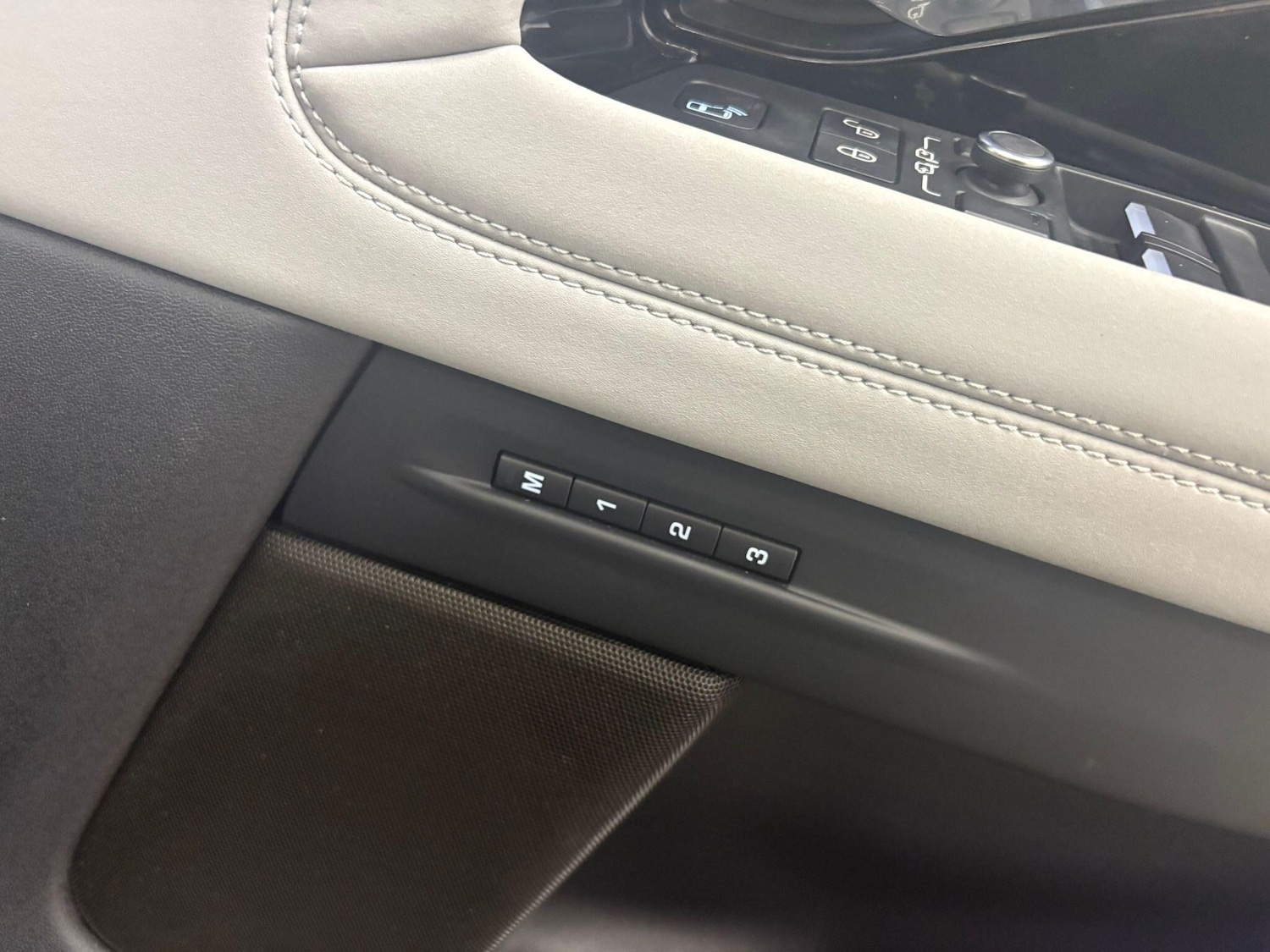 Used Land Rover Range Rover Evoque 2019 for sale - 76850343: Photo 17