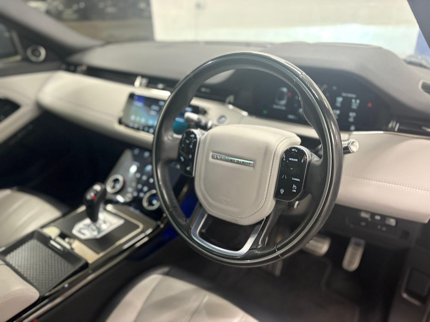 Used Land Rover Range Rover Evoque 2019 for sale - 76850343: Photo 30