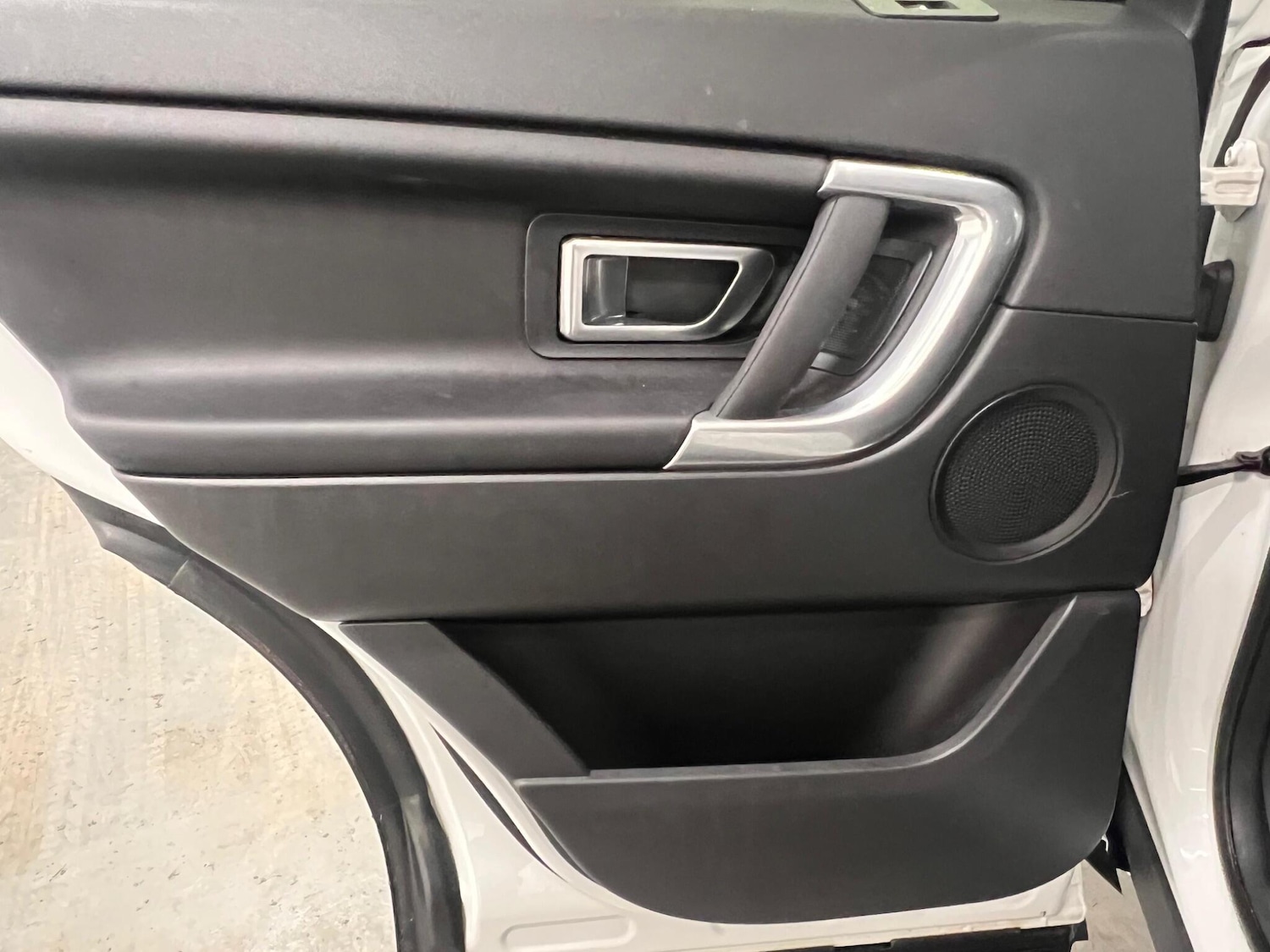 Used Land Rover Discovery Sport 2018 for sale - 76701311: Photo 32