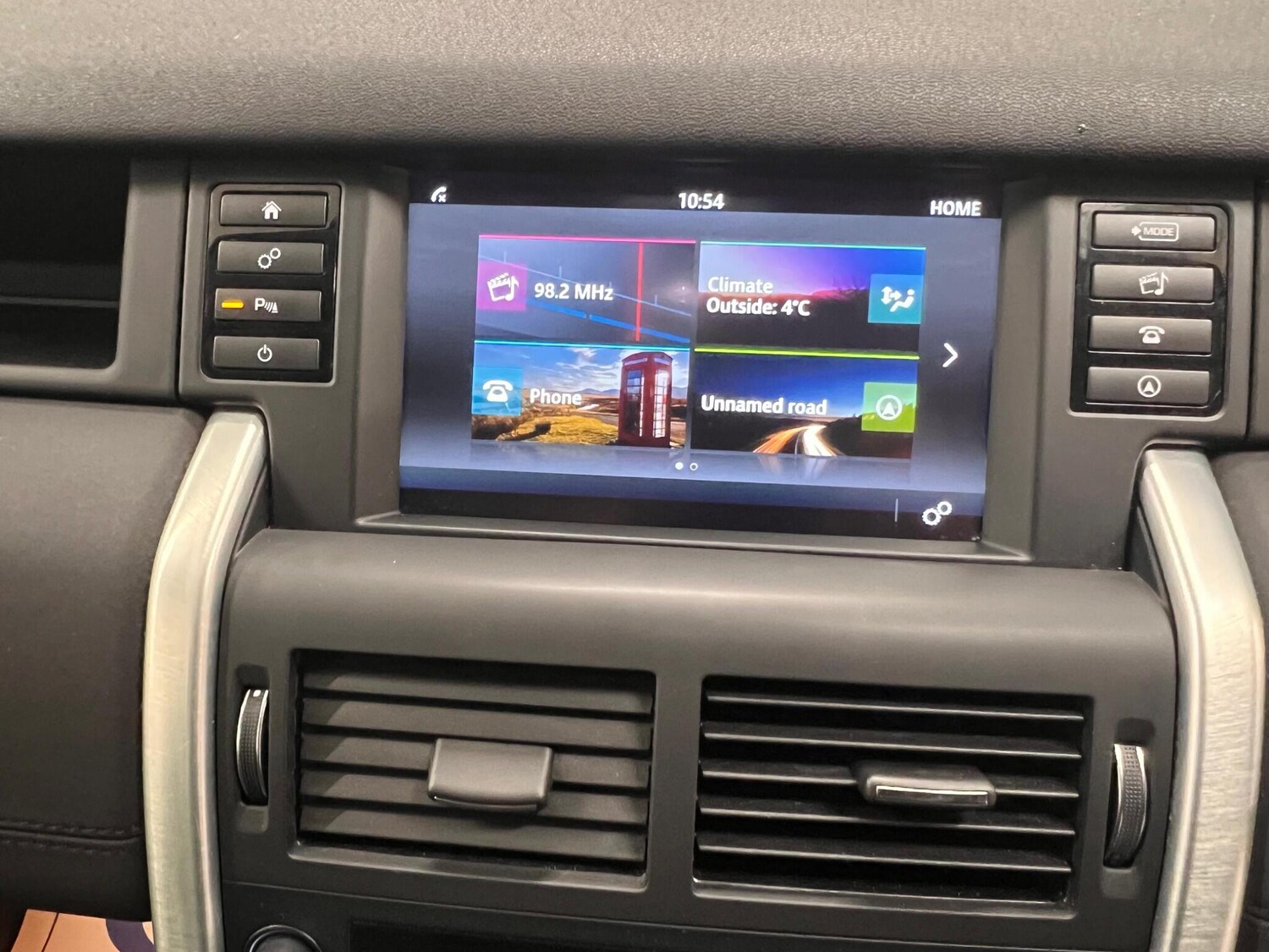 Used Land Rover Discovery Sport 2018 for sale - 76701311: Photo 40