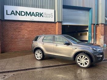 Used Land Rover Discovery Sport 2018 for sale - 76000914: Photo