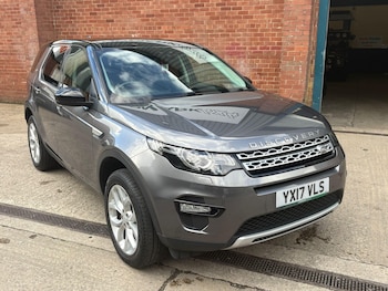 Used Land Rover Discovery Sport 2017 for sale - 75928300: Photo