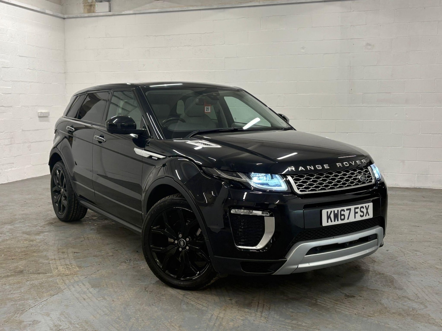 Used Land Rover Range Rover Evoque 2017 for sale - 76585030: Photo 1