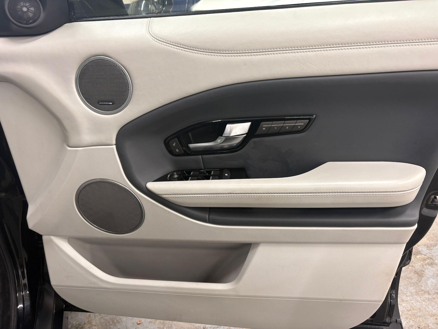 Used Land Rover Range Rover Evoque 2017 for sale - 76585030: Photo 11