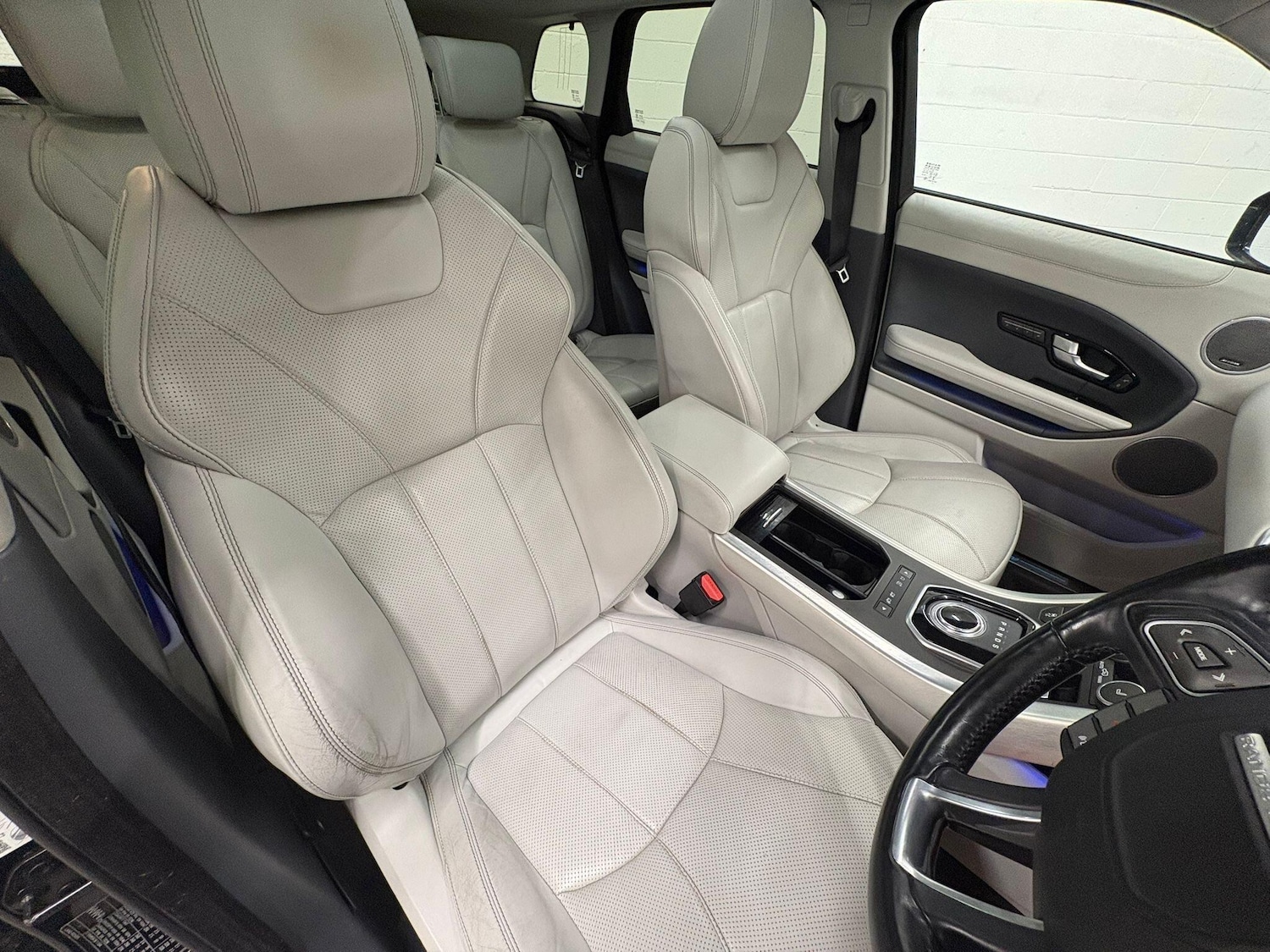 Used Land Rover Range Rover Evoque 2017 for sale - 76585030: Photo 44