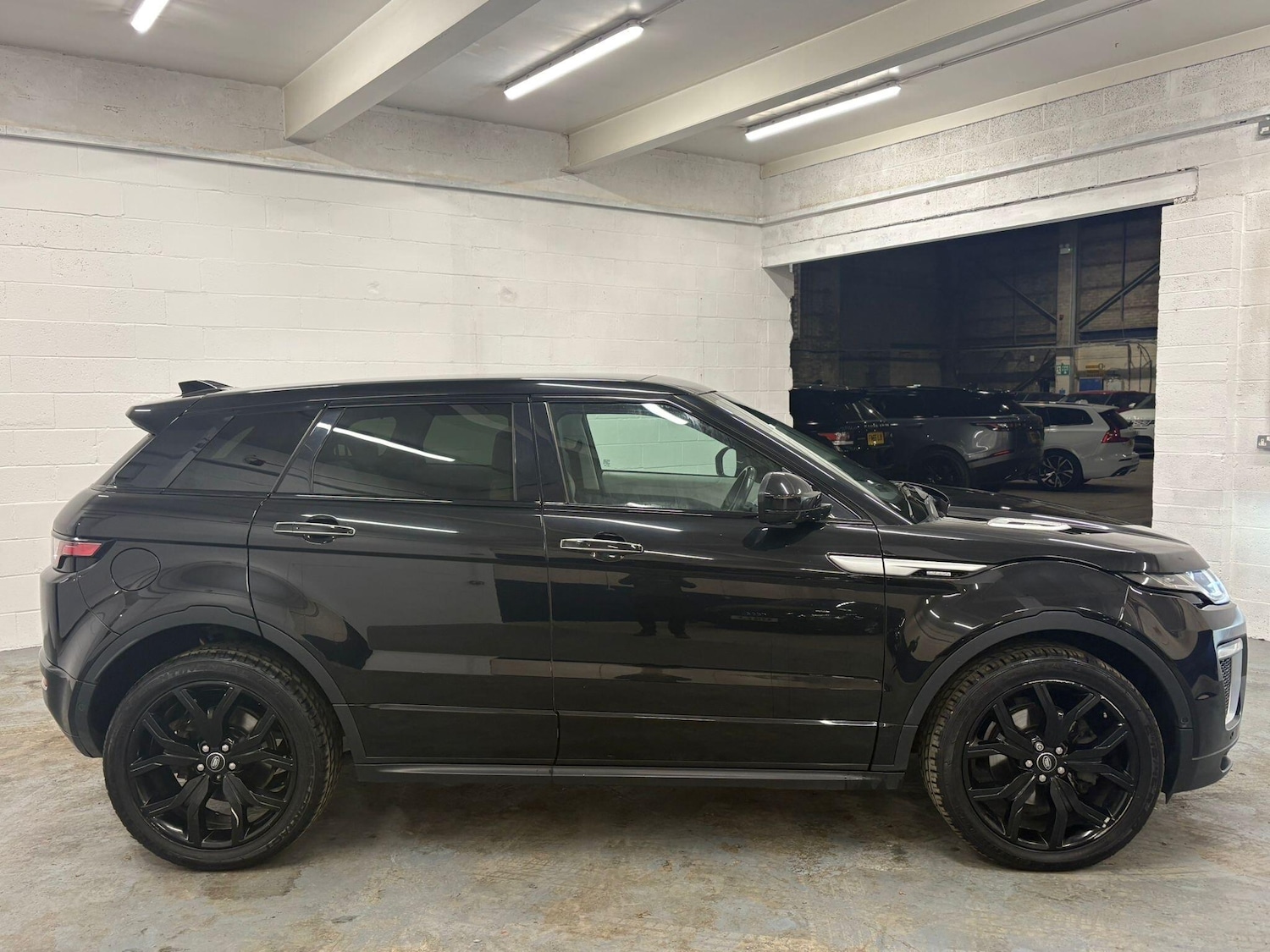 Used Land Rover Range Rover Evoque 2017 for sale - 76585030: Photo 9