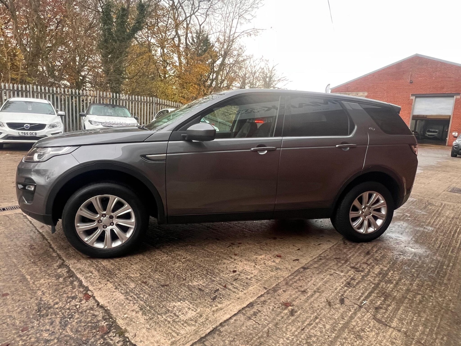 Used Land Rover Discovery Sport 2016 for sale - 76512398: Photo 15