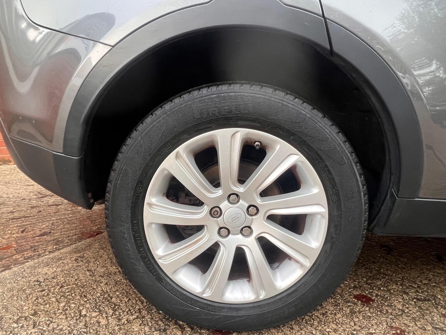 Used Land Rover Discovery Sport 2016 for sale - 76512398: Photo 18