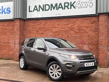 Used Land Rover Discovery Sport 2016 for sale - 76512398: Photo