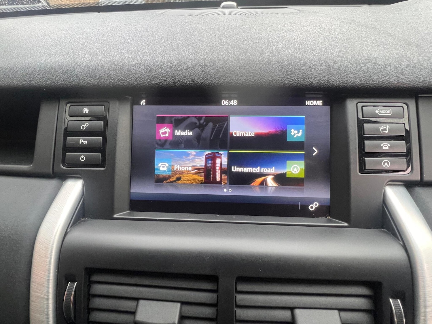 Used Land Rover Discovery Sport 2016 for sale - 76512398: Photo 25