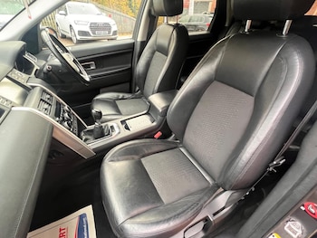 Used Land Rover Discovery Sport 2016 for sale - 76512398: Photo