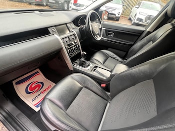 Used Land Rover Discovery Sport 2016 for sale - 76512398: Photo