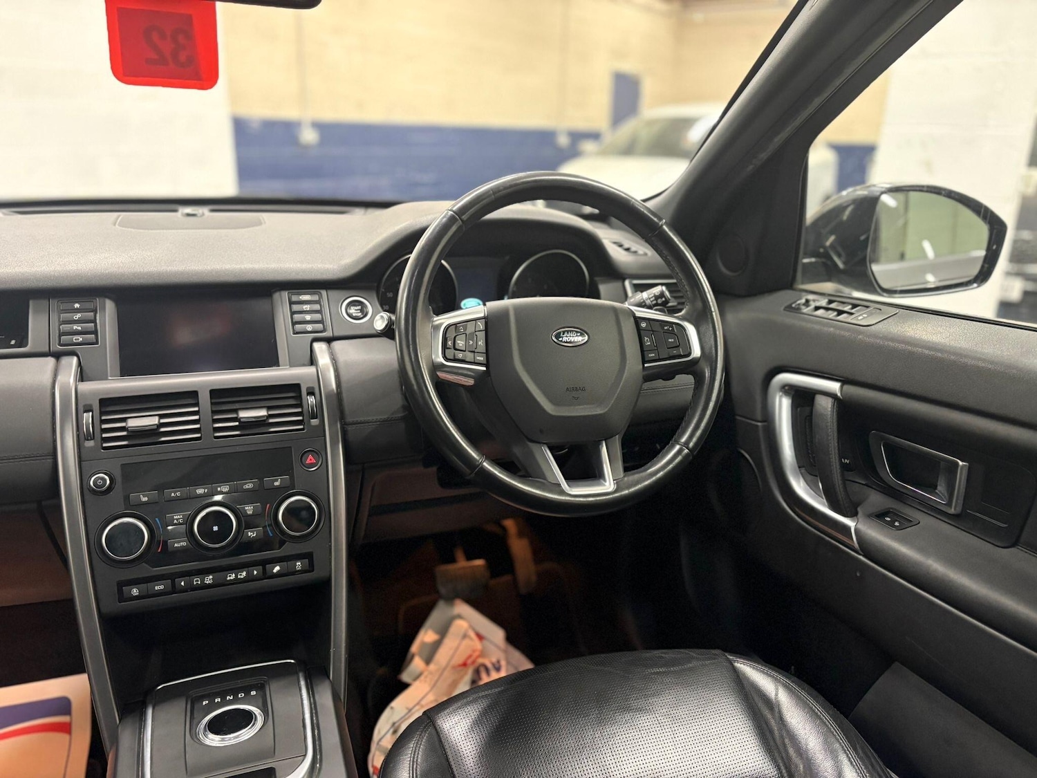 Used Land Rover Discovery Sport 2019 for sale - 76585217: Photo 70