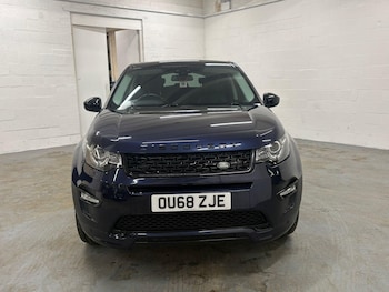 Used Land Rover Discovery Sport 2018 for sale - 77892588: Photo