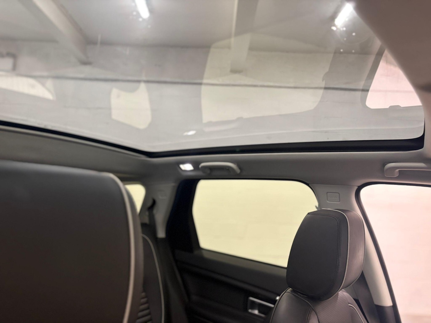 Used Land Rover Discovery Sport 2018 for sale - 77892588: Photo 44